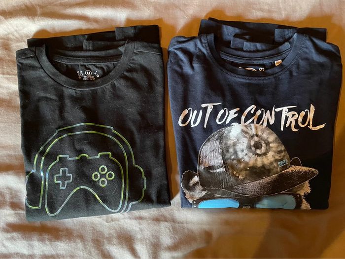 2 tee-shirts manches longues