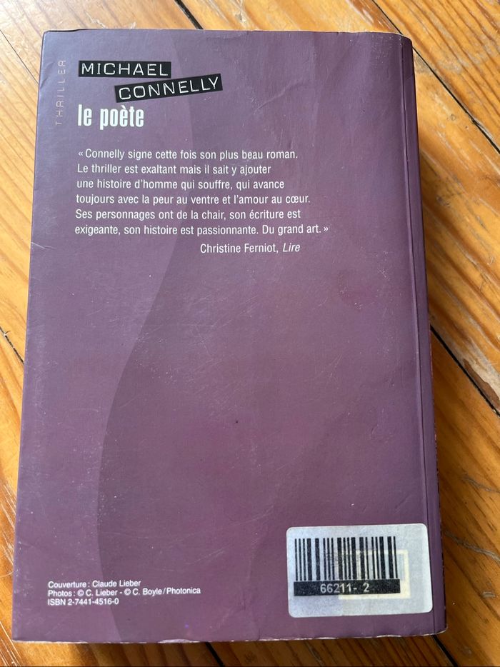 Livre « Le poète » de Michael Connely - photo numéro 2
