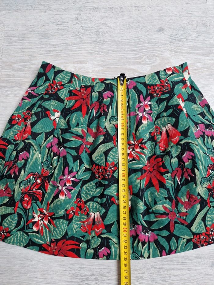 Jupe courte neuve Zara Trafaluc XS - photo numéro 2