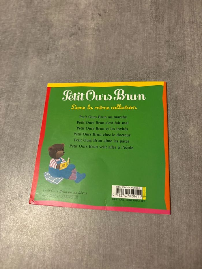 Livre Petit Ours Brun veut aller à l’école - photo numéro 3