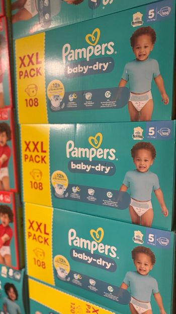 216 couches Pampers taille 5 baby dry 