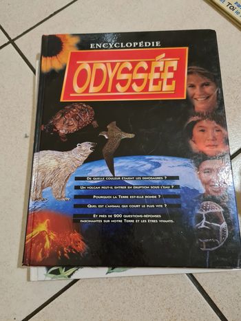 Livre encyclopédie odyssée