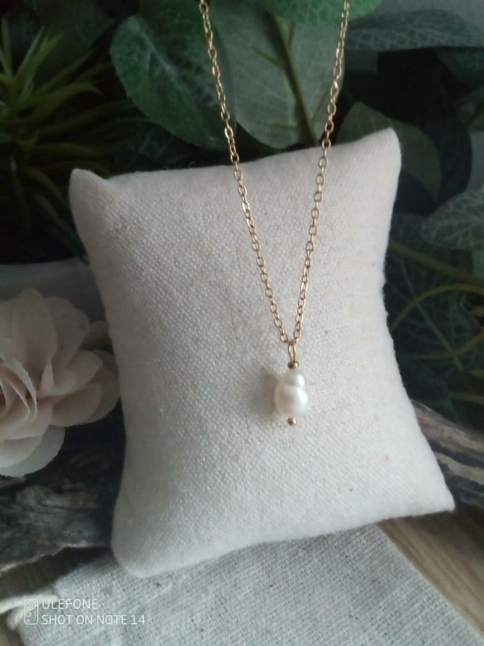 Collier perle de culture d'eau douce naturelle