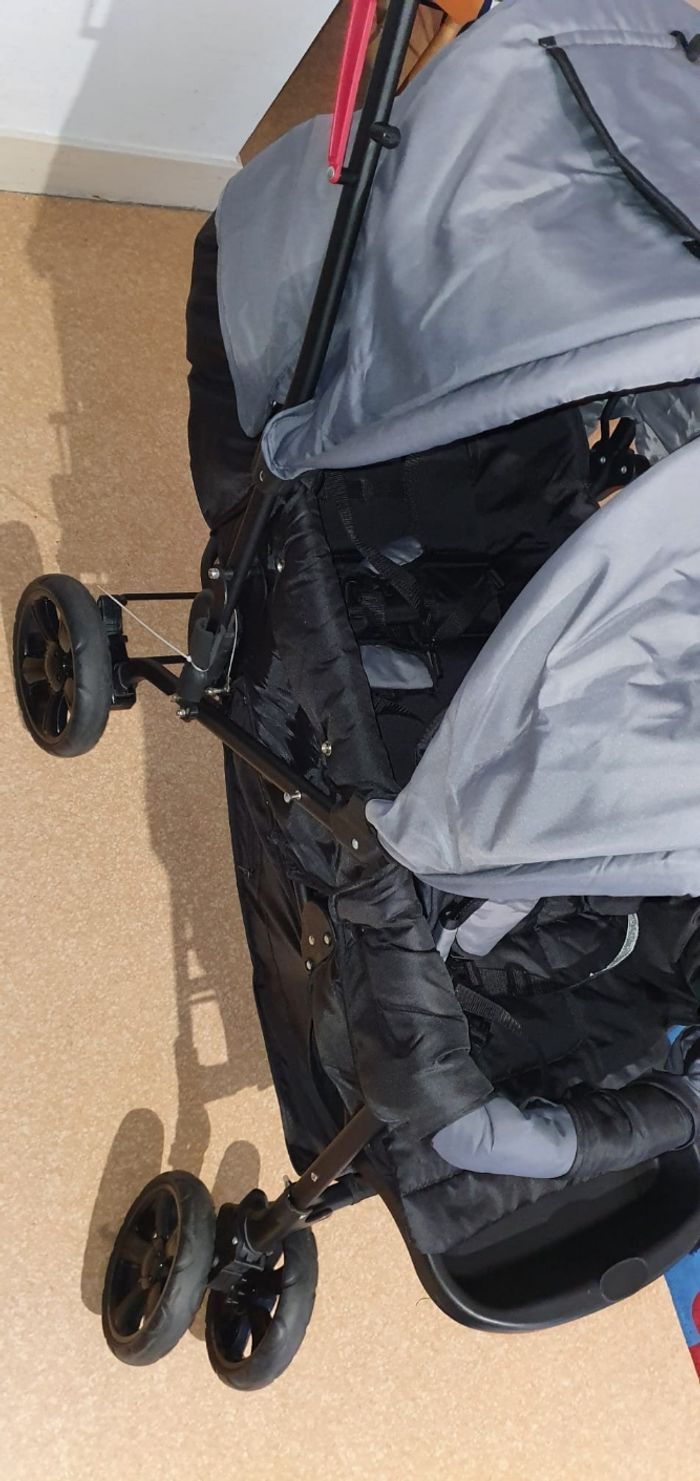 Poussette double - photo numéro 4