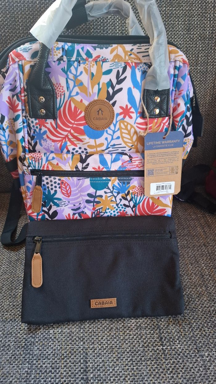 Sac cabaia neuf avec étiquettes