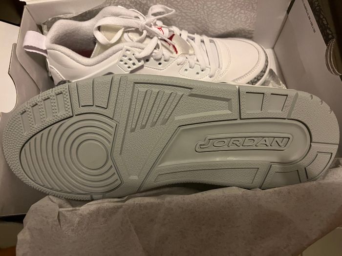 Baskets Jordan neuves - photo numéro 5