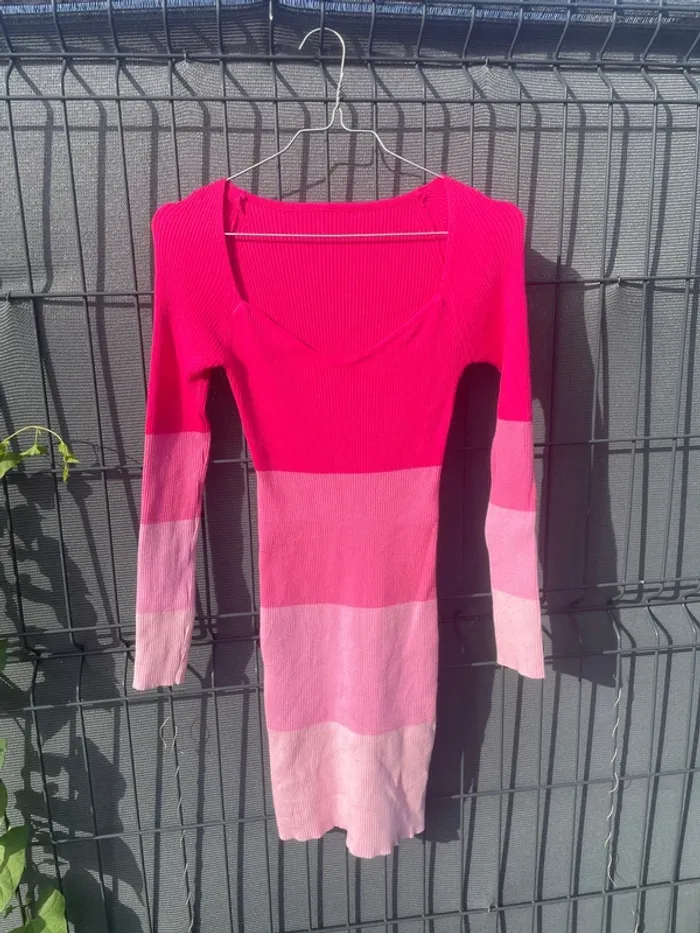 Robe longue à manches longues dégradé rose – Taille S