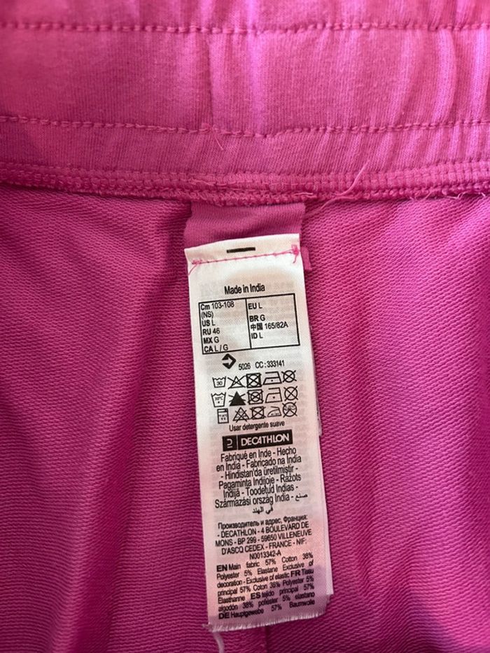 Short sport rose taille L / 40 - photo numéro 3