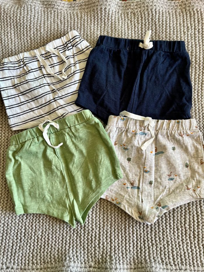Lot de 4 shorts 3 mois