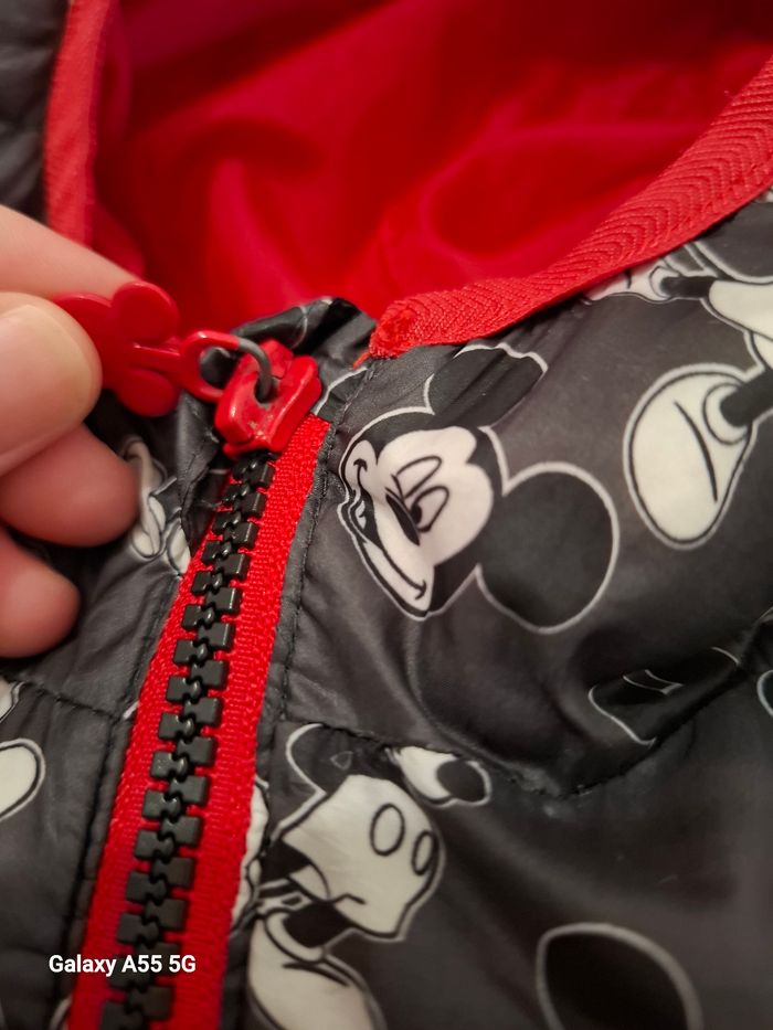 Doudoune Mickey taille 24-36 mois en très bon état - photo numéro 4