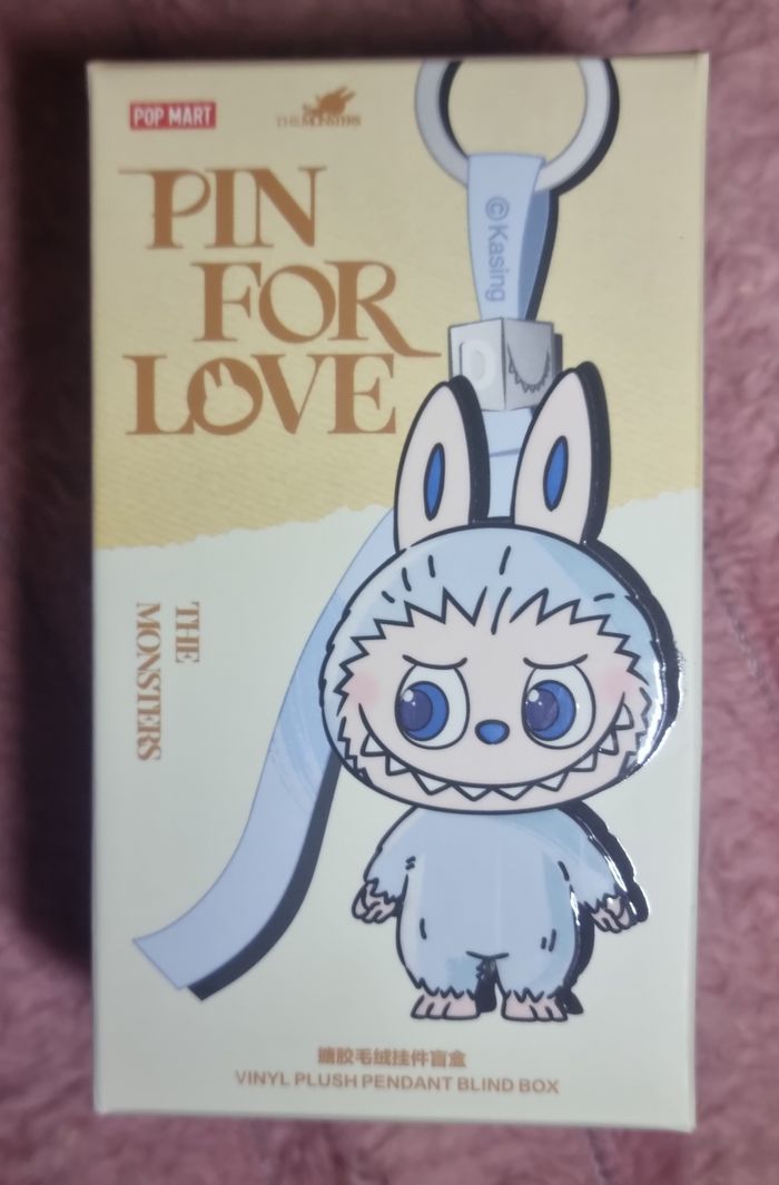 Popmart Labubu Pin For Love Letter E - photo numéro 5