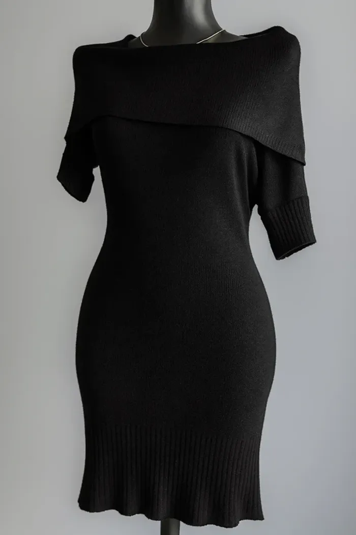 Robe pull noir bronzini taille 38