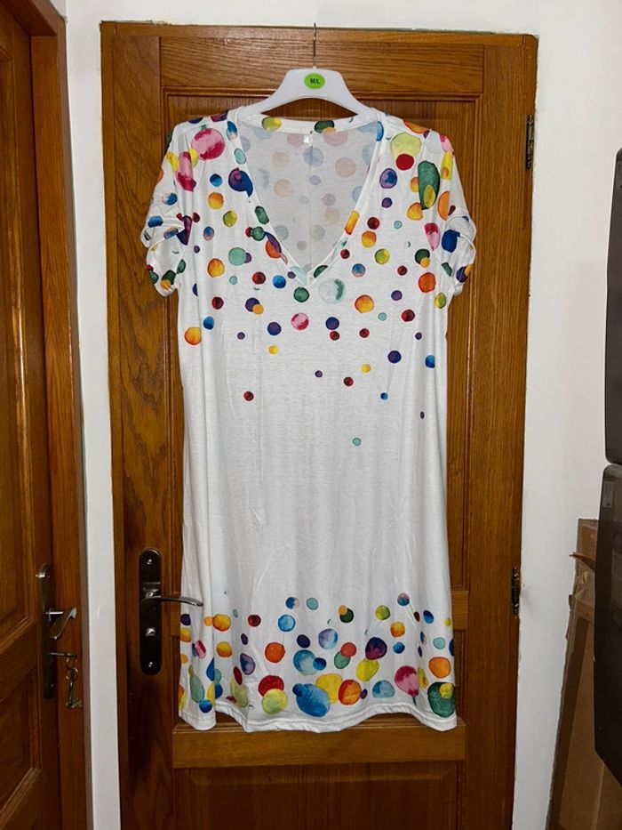 Robe t-shirt à col V