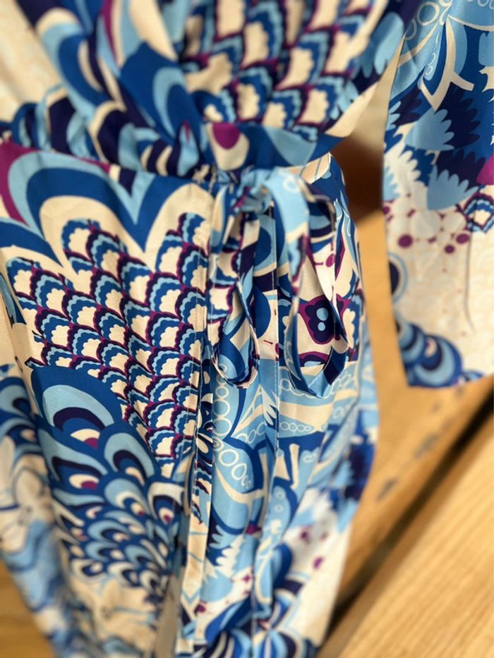 Robe satinée bleu et blanche longue bleu blanche taille M 38 - photo numéro 4