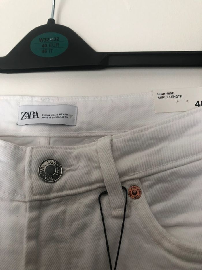 Superbe beau jean taille haute Zara stove pipe neuf avec étiquette taille 40 - photo numéro 3