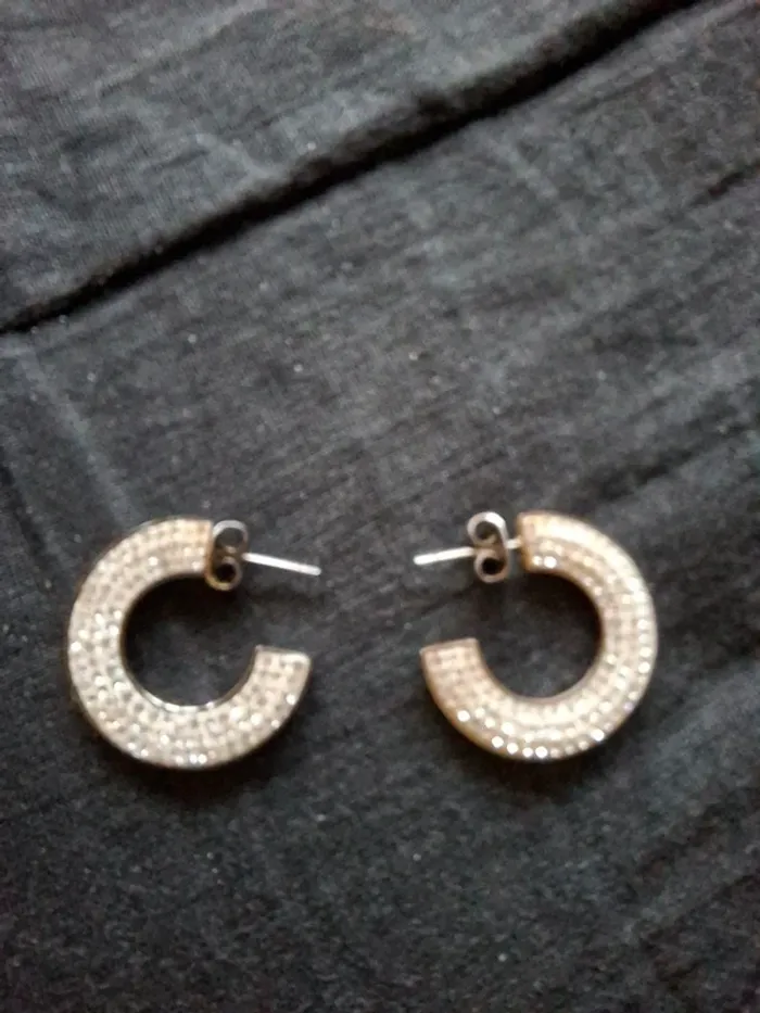 Boucles d'oreilles Victoria créoles épaisses serties de strass