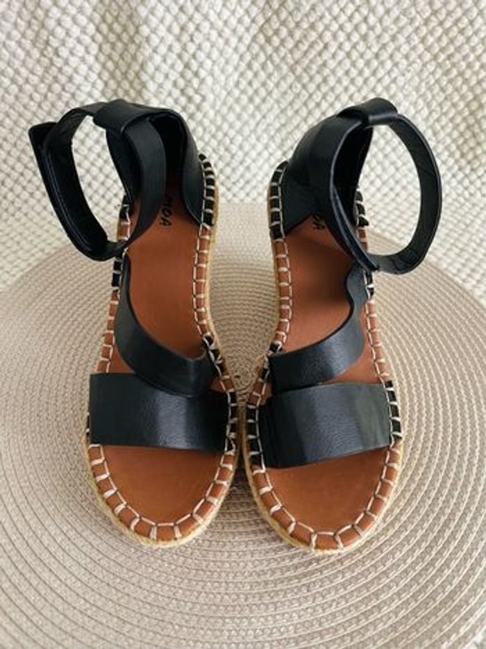 Chaussures compensées noires taille 38 Moa - photo numéro 2