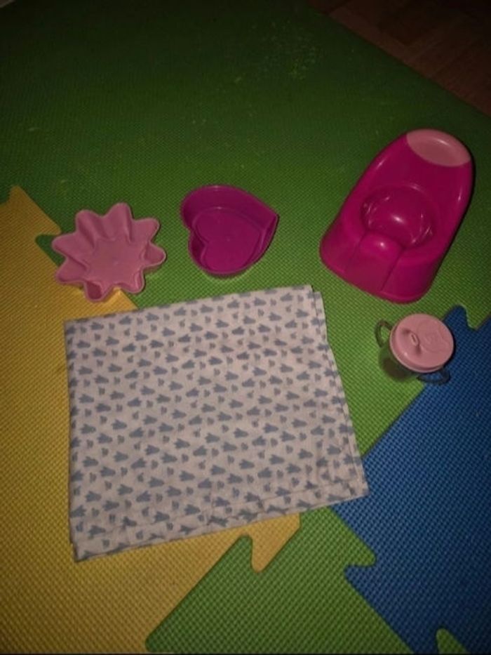 Poupons, poupées - photo numéro 2