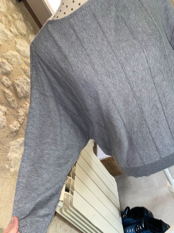 Pull gris - photo numéro 3