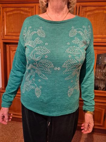 Pull fin avec motif strass
