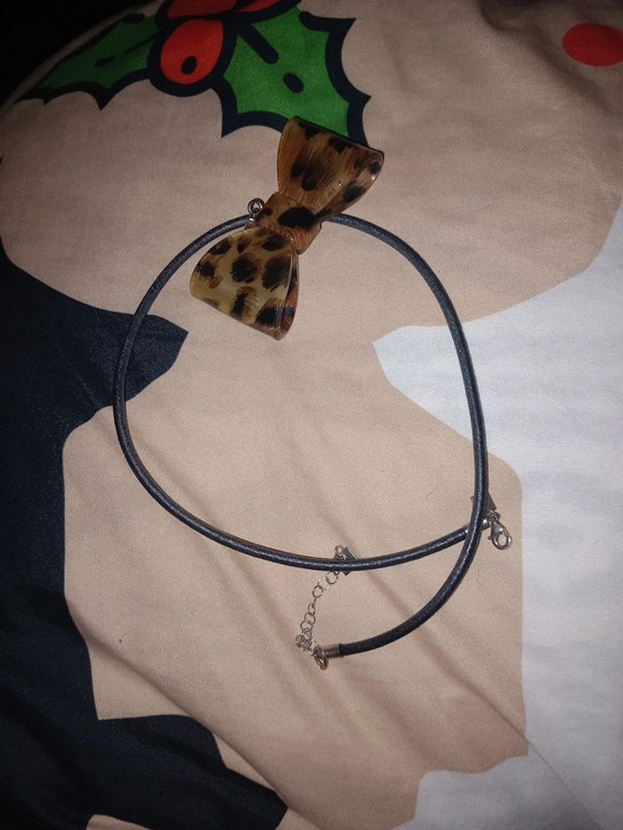 Collier nœud leopard