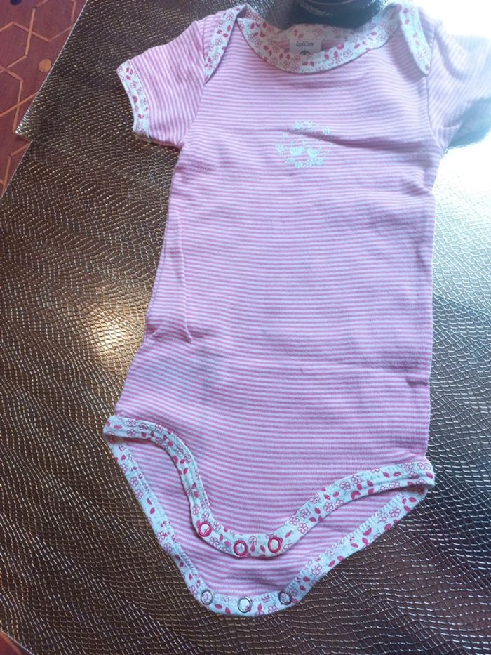 Body fille rayé a cœurs 6 mois - photo numéro 3