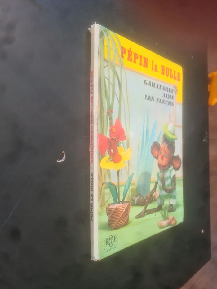 Pépin le bulle garatakeu aime les fleurs - photo numéro 5