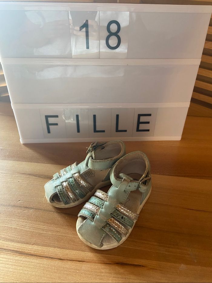 Sandales fille taille 18