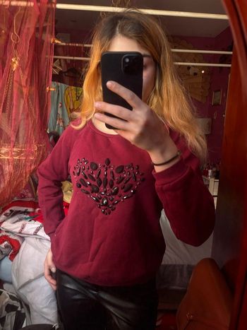 Pull Etam bordeaux avec cœur en perles noires taille S