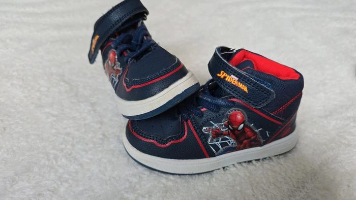 Basket montante spiderman