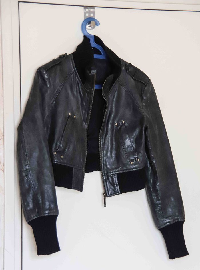 Veste en similicuir/courte Bershka
