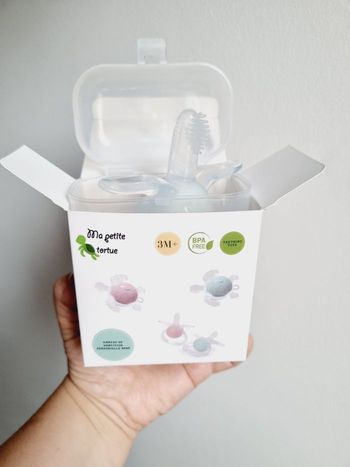 Anneau de dentition et brosse à dents 2 en 1 en silicone alimentaire sans BPA