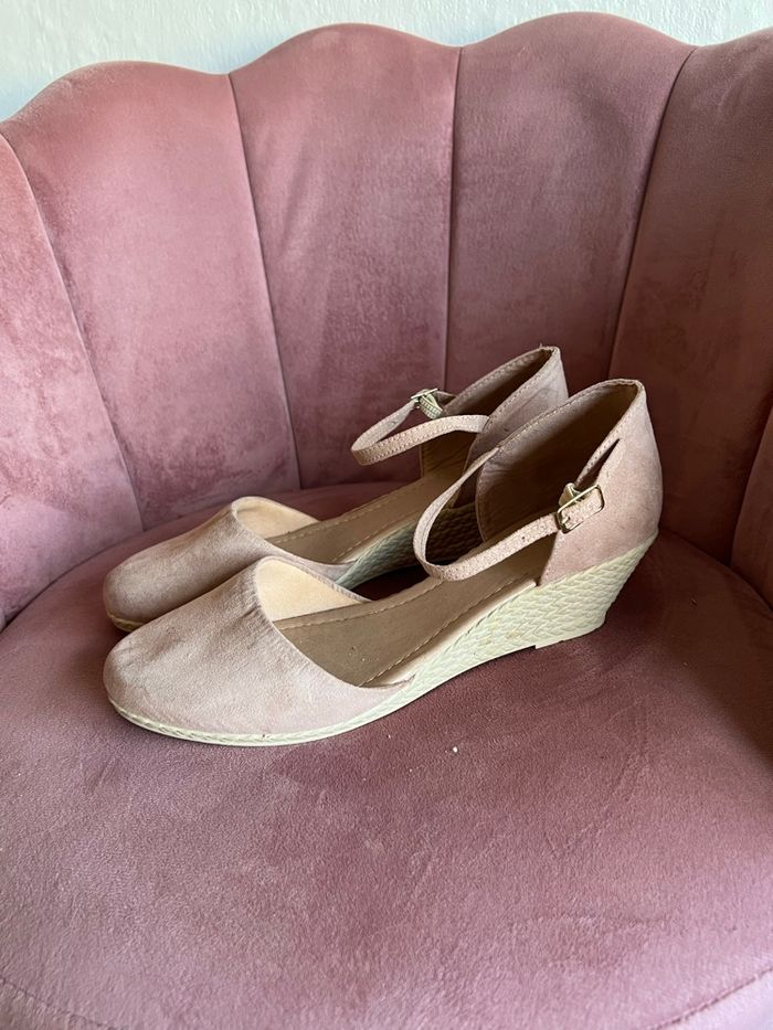 👗✨ Sandales compensées nude – Chic & confort – Taille 41 - photo numéro 9