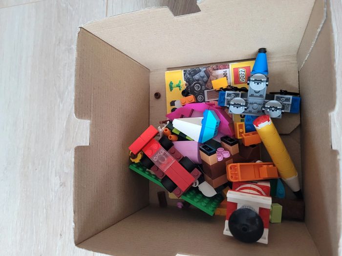 boite Lego classic 10692 - photo numéro 6