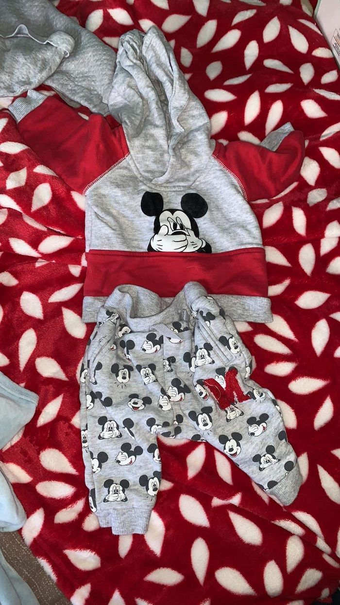 ensemble mickey