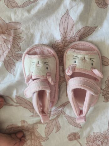 Sandales roses hello Kitty