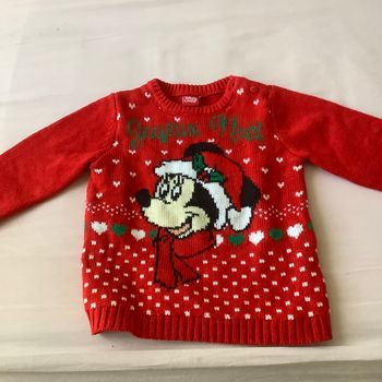 Pull de noël Disney