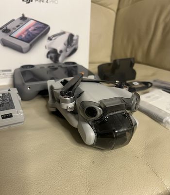 DJI MINI 4 Pro comme neuf