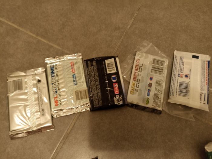Lot boosters vintage NFL scellé et descellé - photo numéro 6
