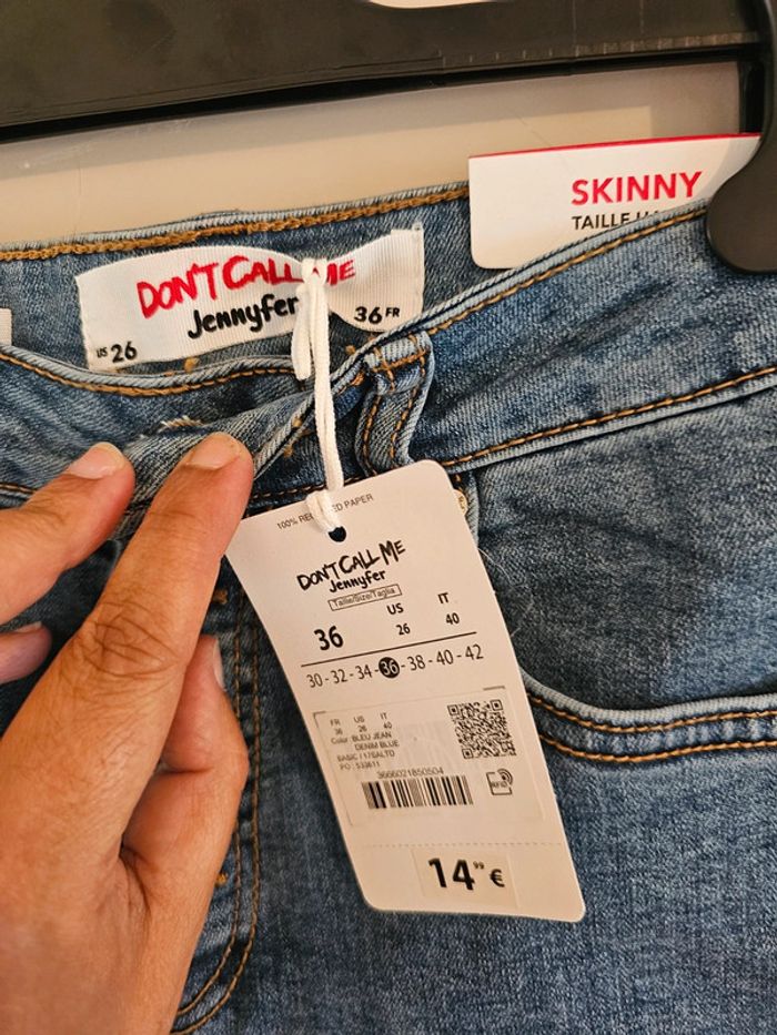 Short à boutons skinny Jennyfer Taille 36 - photo numéro 2