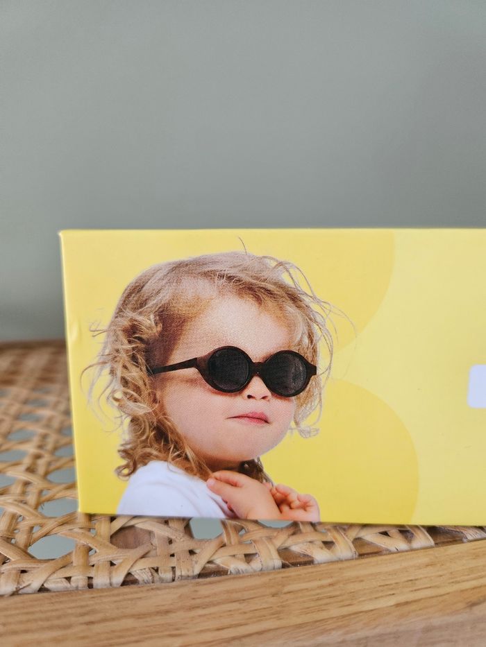 Lunettes de soleil Béaba 9-24 mois - photo numéro 2