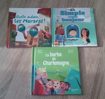 3 livres Hachette Jeunesse