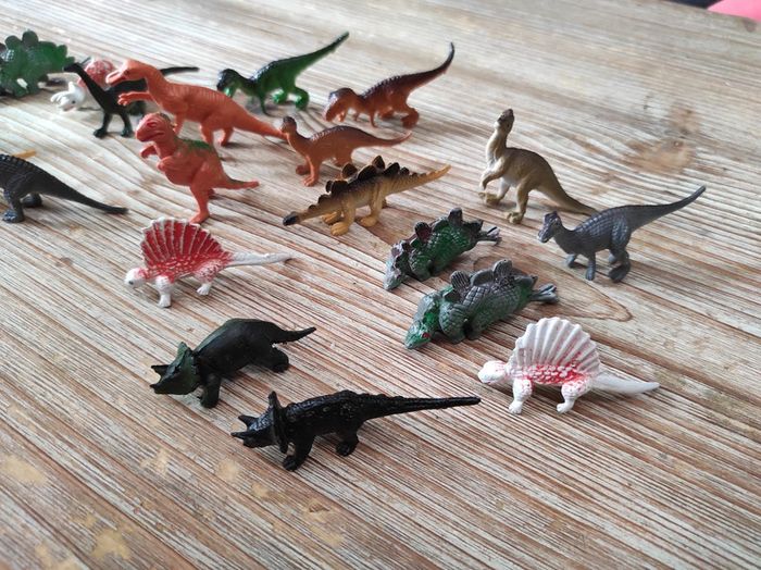 Lot de 26 petits dinosaures - photo numéro 5