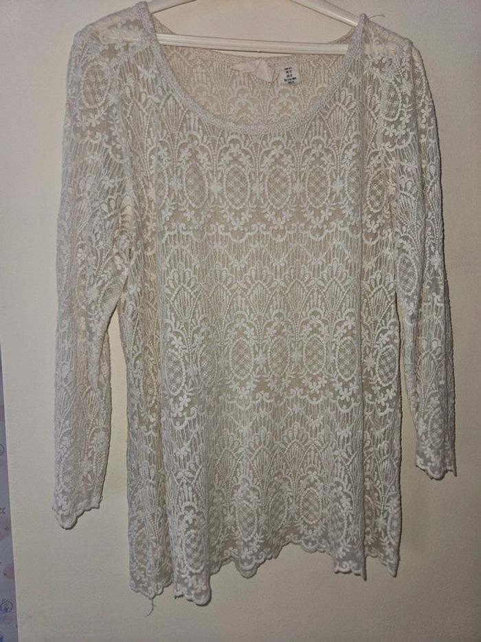 Haut style dentelle H&M