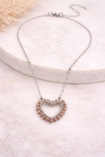 Collier cœur perlé – tons marron taupe