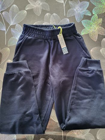 Jogging garçon neuf avec étiquette 🏷