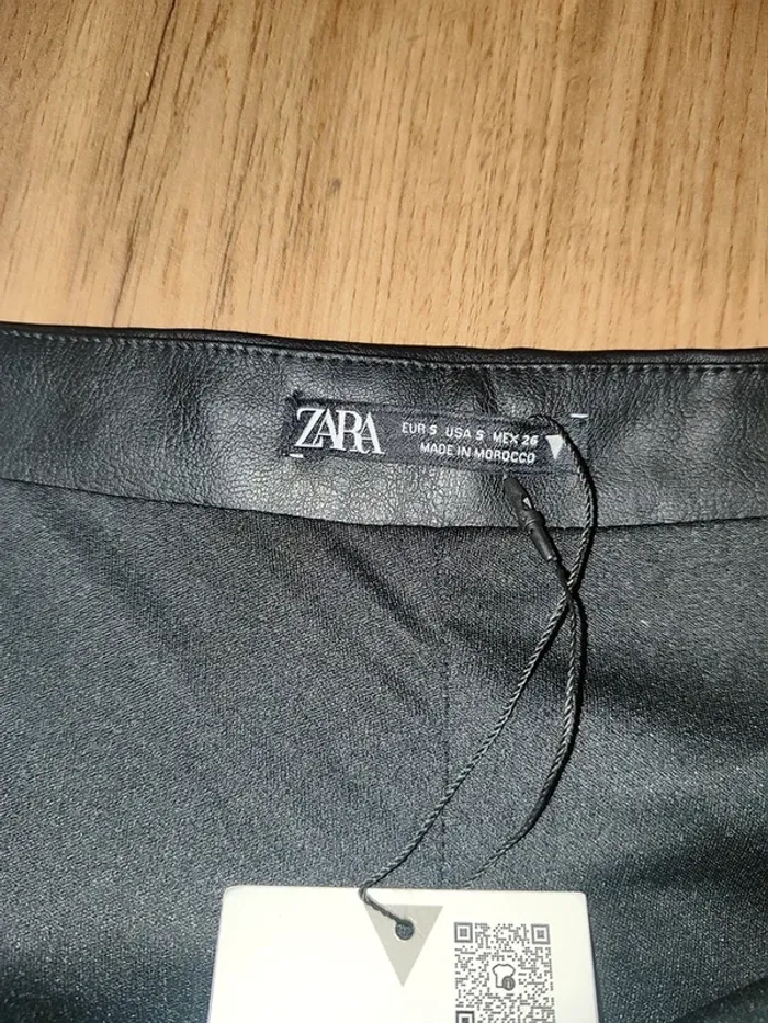 Top bandeau Zara – S – Noir – État : Neuf avec étiquette - photo numéro 4