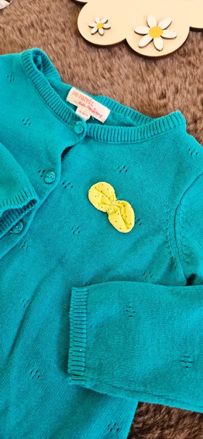 Gilet bleu turquoise nœud jaune 18 mois fille - photo numéro 2
