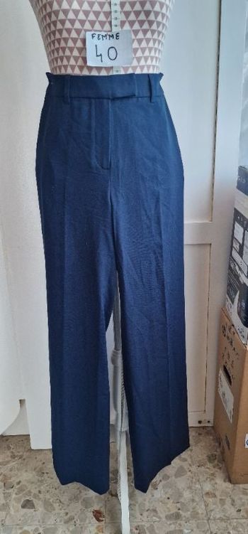 Pantalon, marine, en très très bon état, en polyester &viscose &elasthanne, taille haute, forme wide