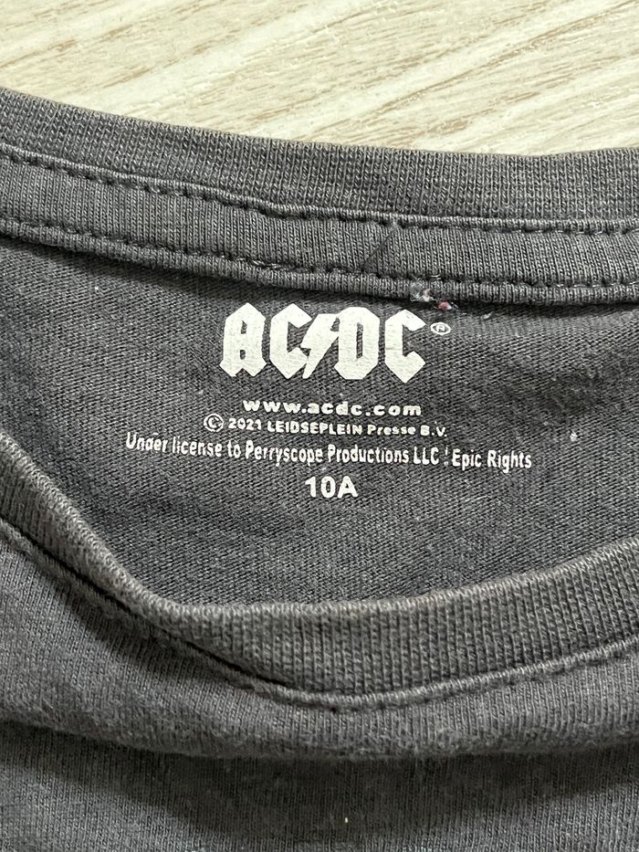 T-shirt ACDC 10 ans - photo numéro 3